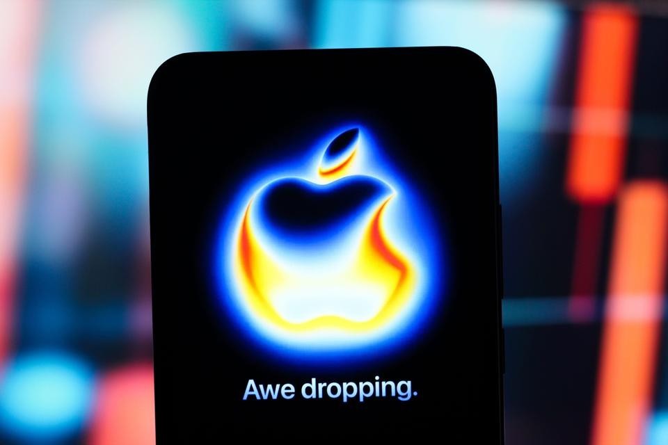 新型iPhone 17の価格上昇を予想するアナリストのイメージ。アップルの新モデルは現行より高くなる可能性。