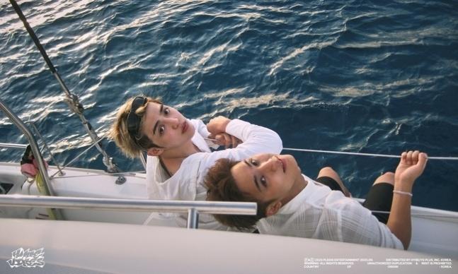 SEVENTEENのS․COUPS＆ミンギュ、1stミニアルバム「HYPE VIBES