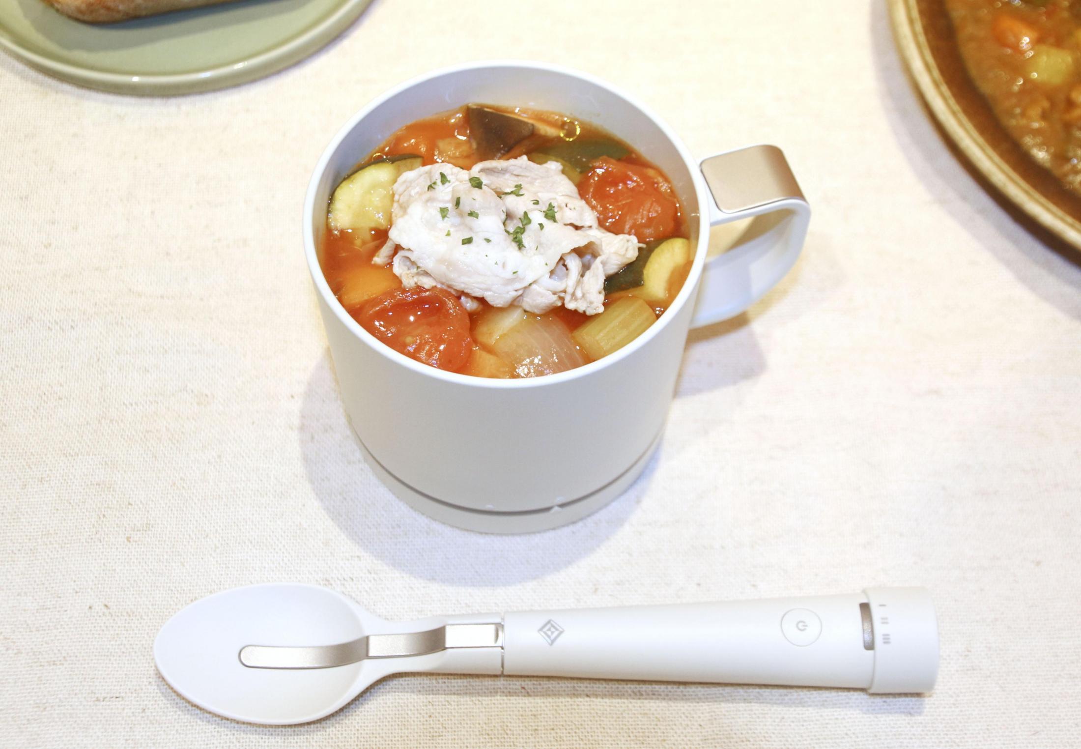 減塩食でも食器でおいしく キリン「電気味覚」技術搭載（共同