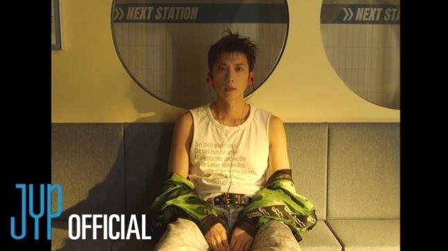 2PM　ウヨン② 2PM ウヨン“ジャケットを脱いでセクシーに” - Kstyle