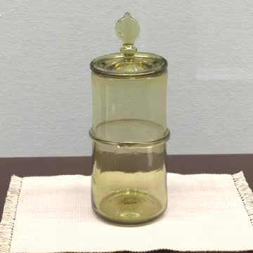 ひとつひとつ手仕事で作られた吹きガラスの魅力 小谷眞三さんの