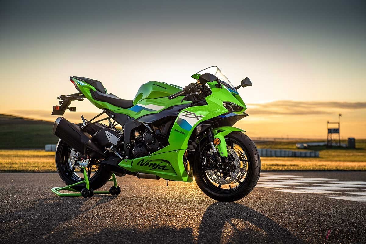 新品未開封　珍スポーツ カワサキ新「ニンジャZX-6R」まもなく発売 新しいカラー
