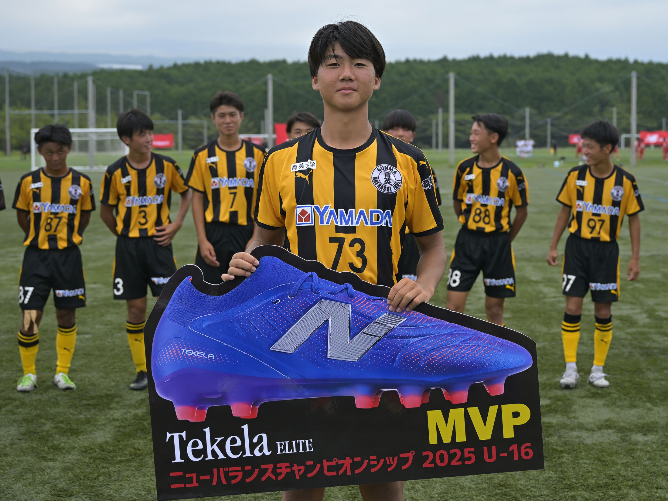 前橋育英　ピステ、白ユニ上下
購入さん専用 プレミアリーグEAST]前橋育英は川崎F U-18にウノゼロで勝ち切っ
