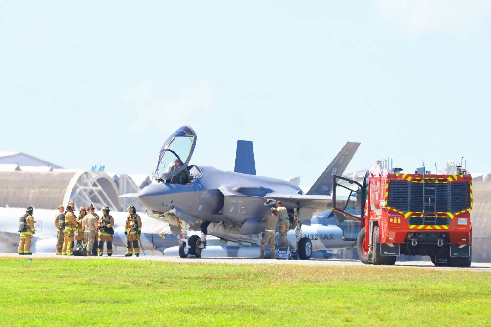 機関砲不具合か、米軍F35A機が緊急着陸 沖縄・嘉手納基地（琉球