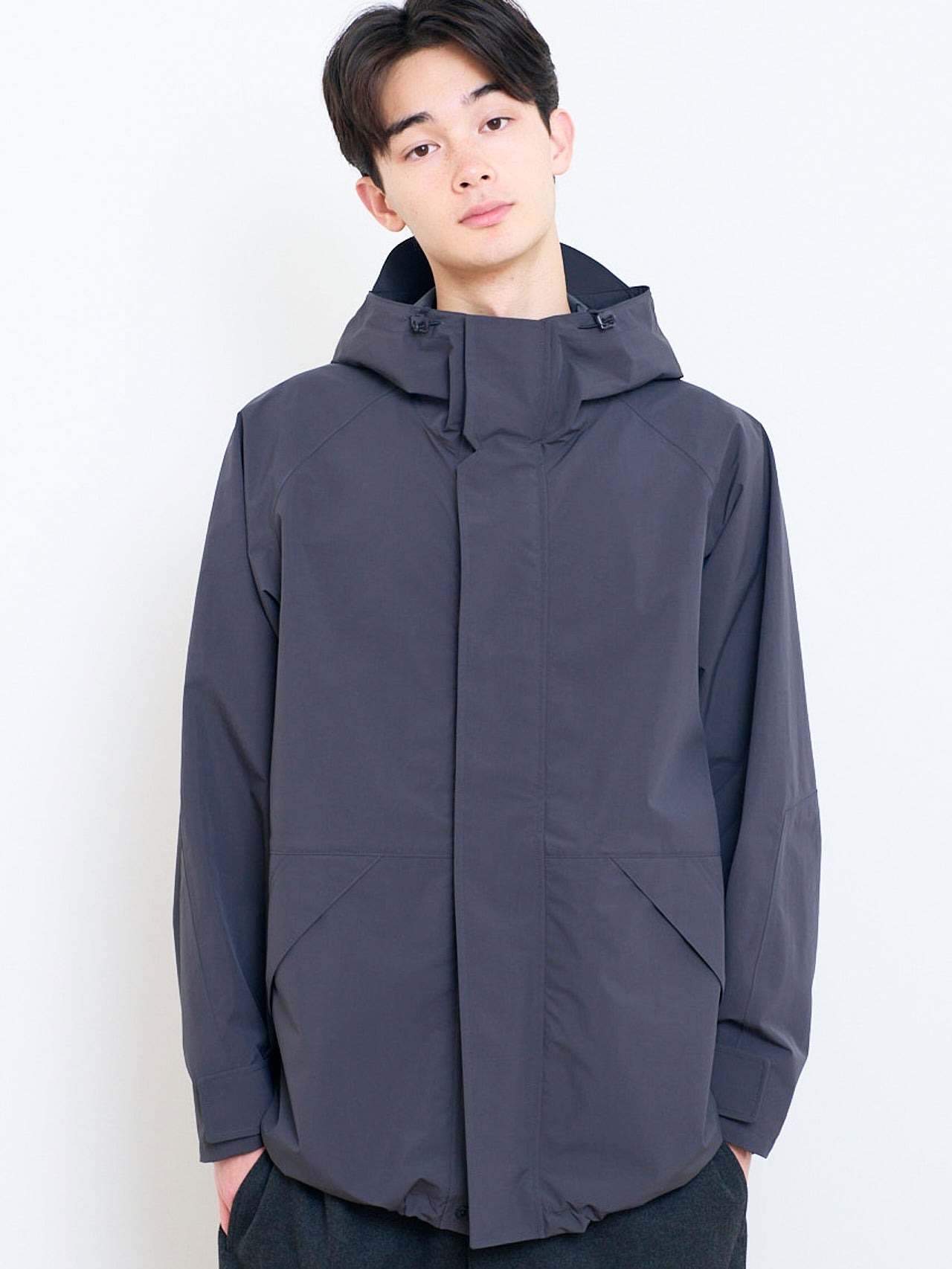 ユニクロ ユー」2025年秋冬新作の最強パーカを試着＆本音