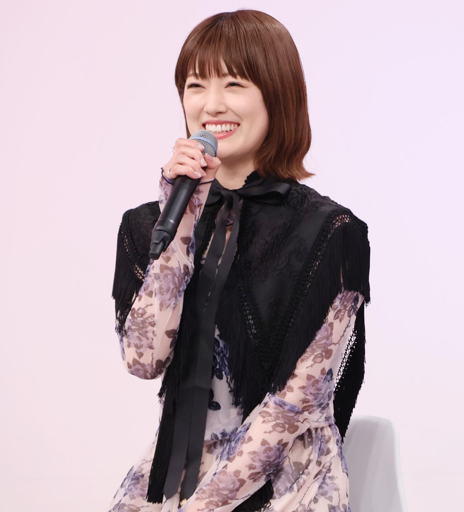 元乃木坂46樋口日奈＞「一人旅で知らない人とご飯」 “ホッと