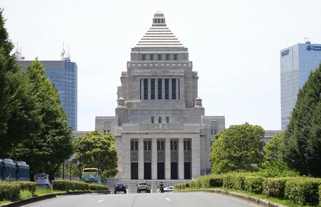 次期首相、15日にも選出 政府・自民、臨時国会召集 次期首相、15日にも選出 政府・自民、臨時国会召集