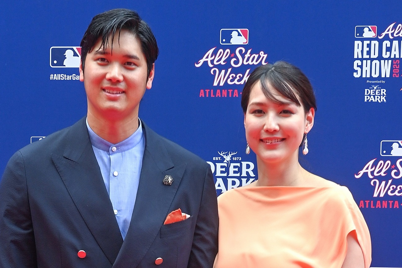 まみこさん 大谷翔平の妻・真美子さん、ドジャース奥さま会の集合ショット