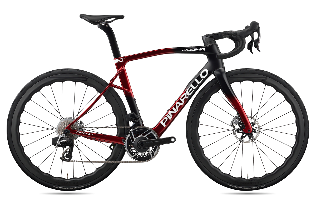 ピナレロ、ハイパーエンデュランスロード「DOGMA X」に2026年