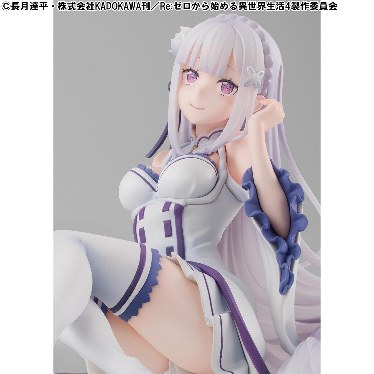 リゼロ＞エミリアの手のひらフィギュア すらり美脚 優しく美しい