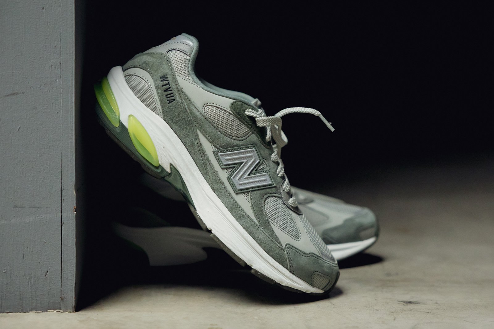 即完必至！】「WTAPS®」と「New Balance」のコラボスニーカーが