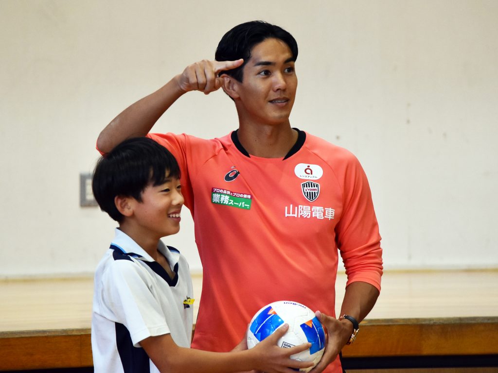 ☆武藤嘉紀選手サイン入りサッカーミニボール☆ ☆武藤嘉紀選手サイン入りサッカーミニボール☆ 武藤嘉紀選手