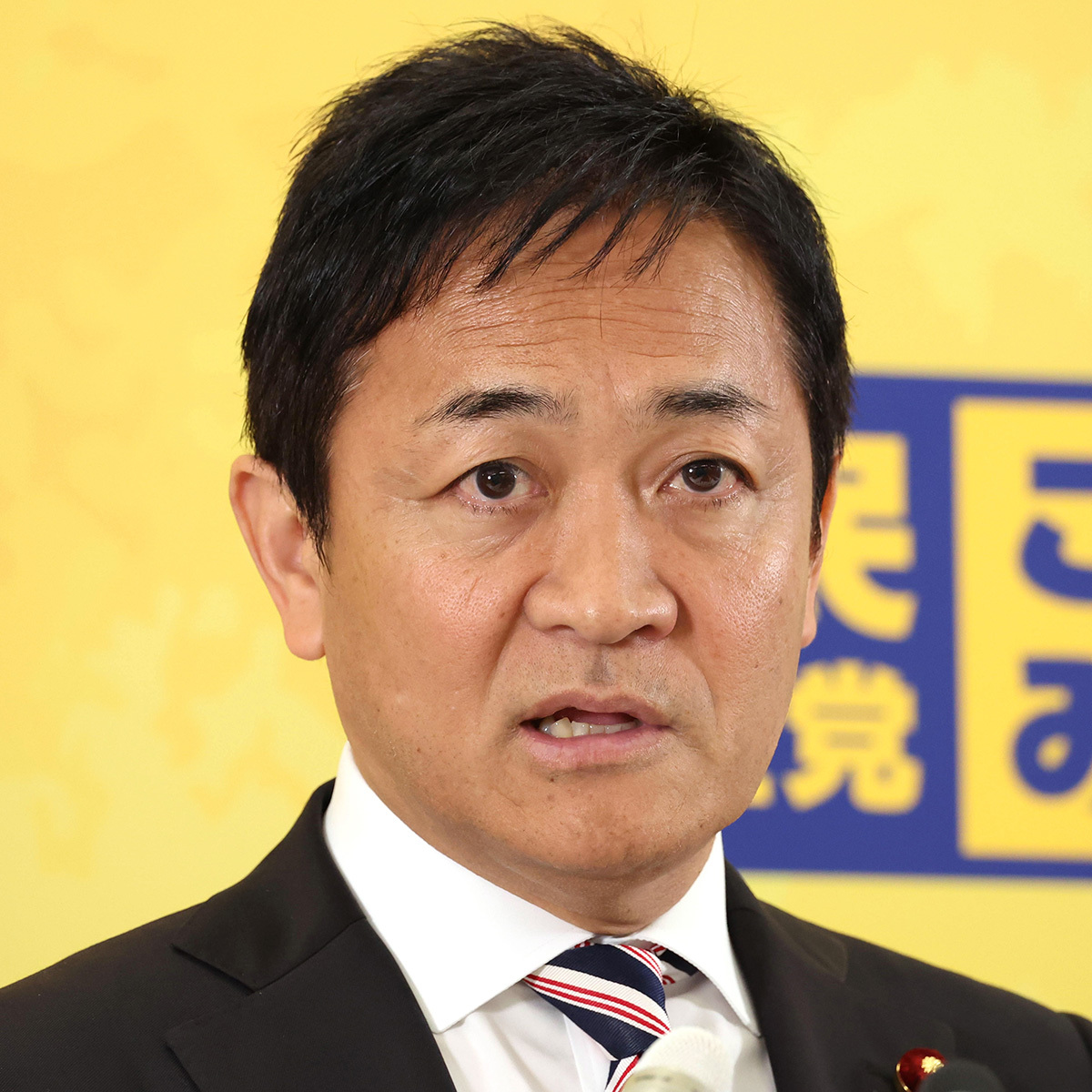 国民民主党代表の玉木雄一郎氏。自公連立解消後の新政局で、党の戦略と自身の動向が注目されている。