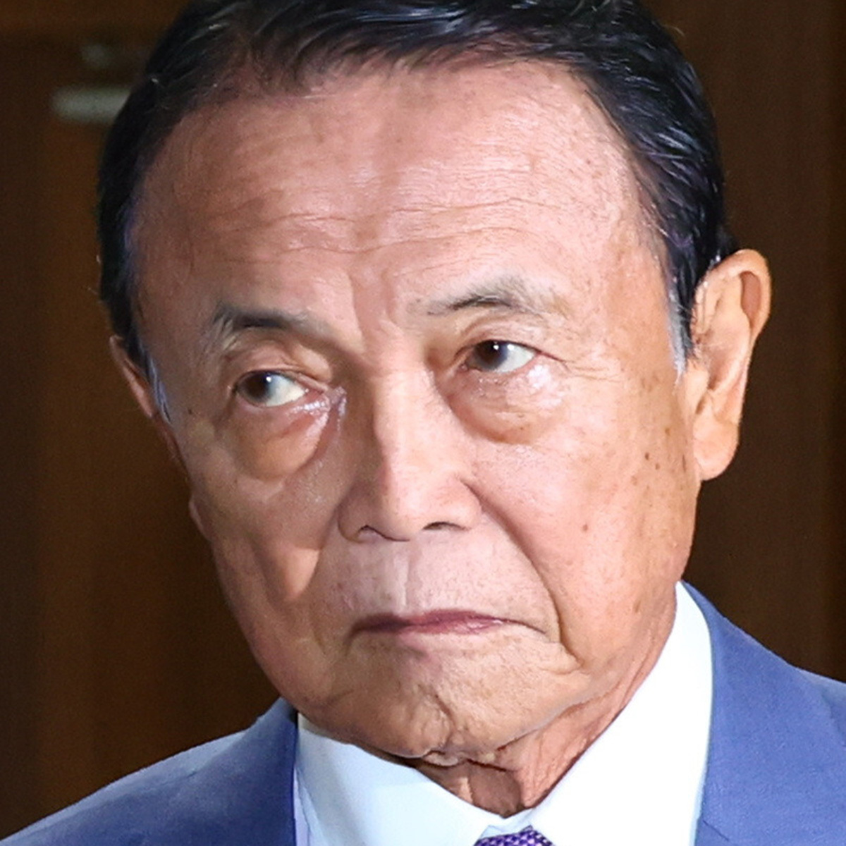 自民党井林辰憲衆院議員の事務所にかけられた、麻生太郎副総裁愛用のボルサリーノ中折れハット