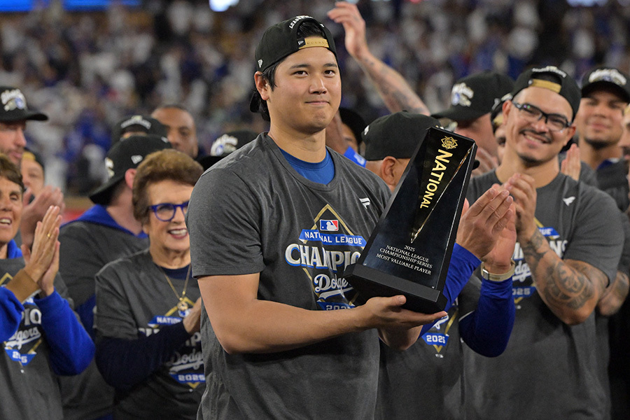 大谷翔平がシリーズMVP受賞 第4戦で3HR＆7回途中10Kの大活躍