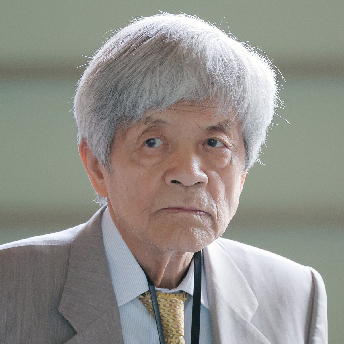 高市早苗氏が首相就任へ向けて動く中、今後の政局が注目される様子を捉えた写真。