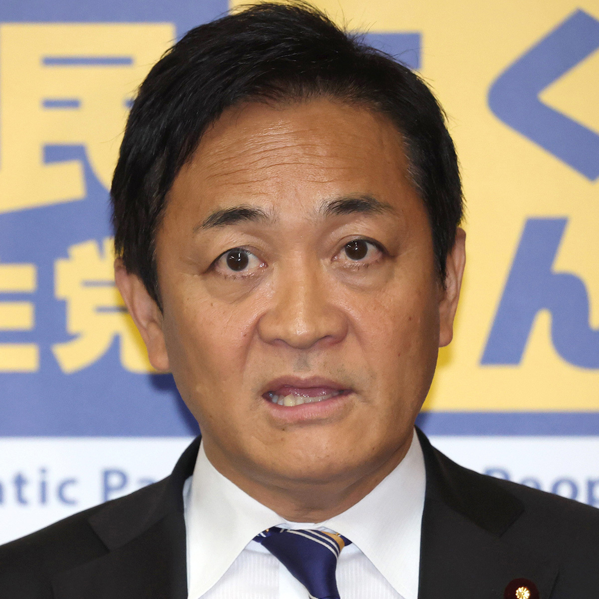 第104代首相に指名され笑顔を見せる高市早苗氏