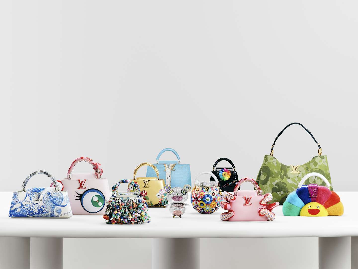 ☆ルイ・ヴィトン コレクションブック☆アーティカプシーヌ☆2019 限定版 ルイ・ヴィトンのアイコンバッグ「カプシーヌ」を再解釈