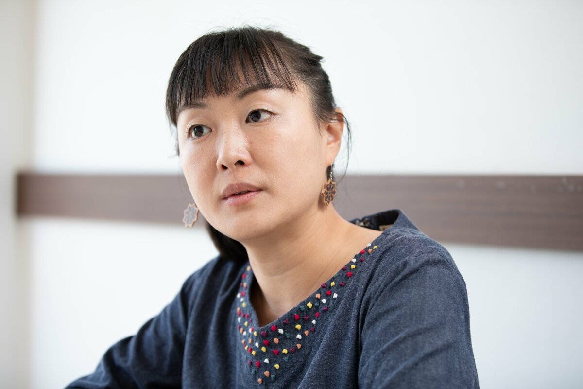 フォトジャーナリスト安田菜津紀氏、長時間労働問題について語る