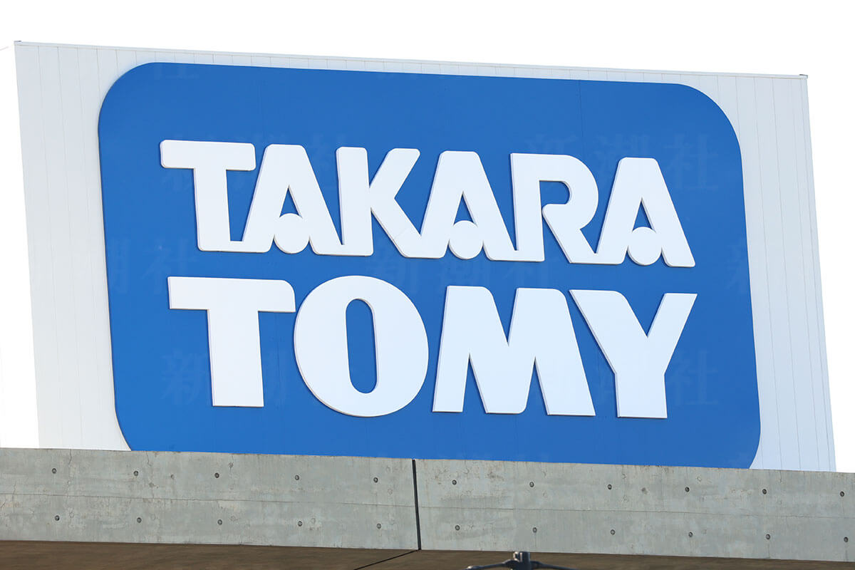 タカラトミー本社ビルとロゴ、6年間の不正行為が明らかに