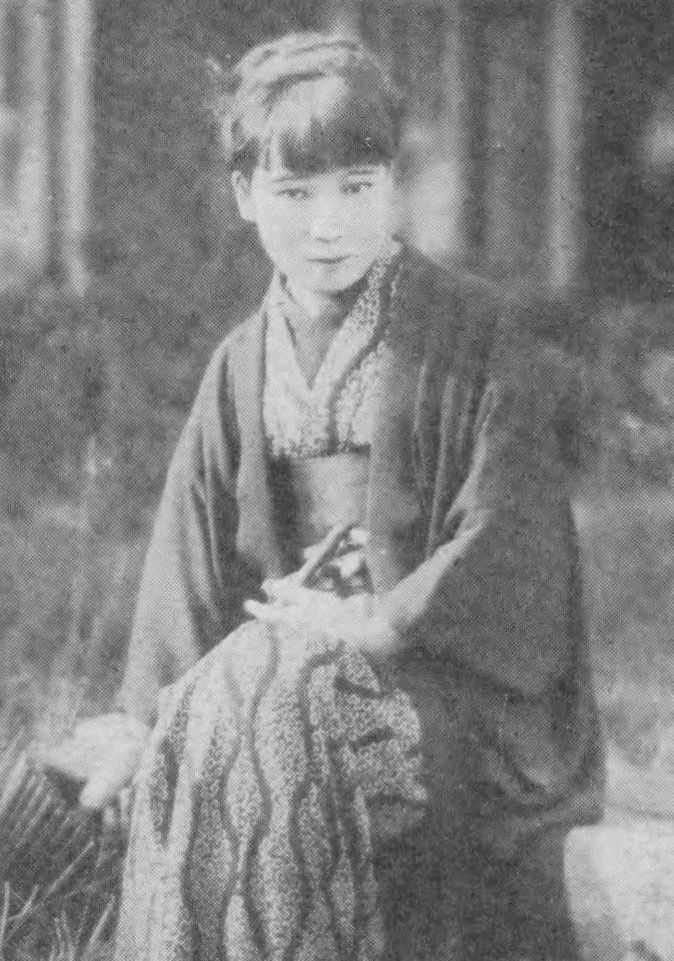 大正から平成を生きた女流文豪、宇野千代の若き日の肖像