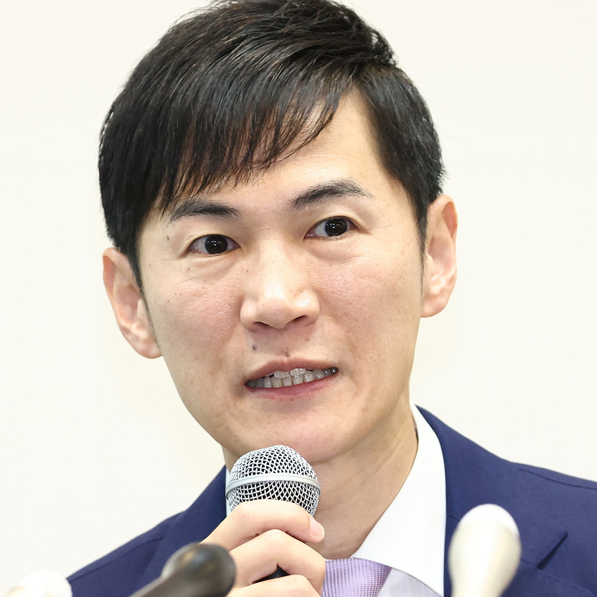 石丸伸二氏、ReHacQ生配信での物議を醸す発言と高市早苗首相への対談要求 ビジネスメディア『ReHacQ』生配信で物議を醸す発言をする石丸伸二氏