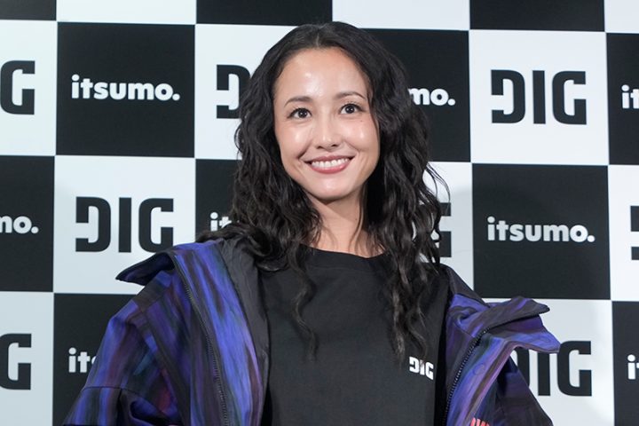 沢尻エリカ、1年8ヶ月ぶり公の場に登場!映画界完全復帰へ、丸山隆平とW主演作も 約1年8か月ぶりに公の場に姿を見せた沢尻エリカ(39歳)、スポーツブランド発表会での堂々とした様子