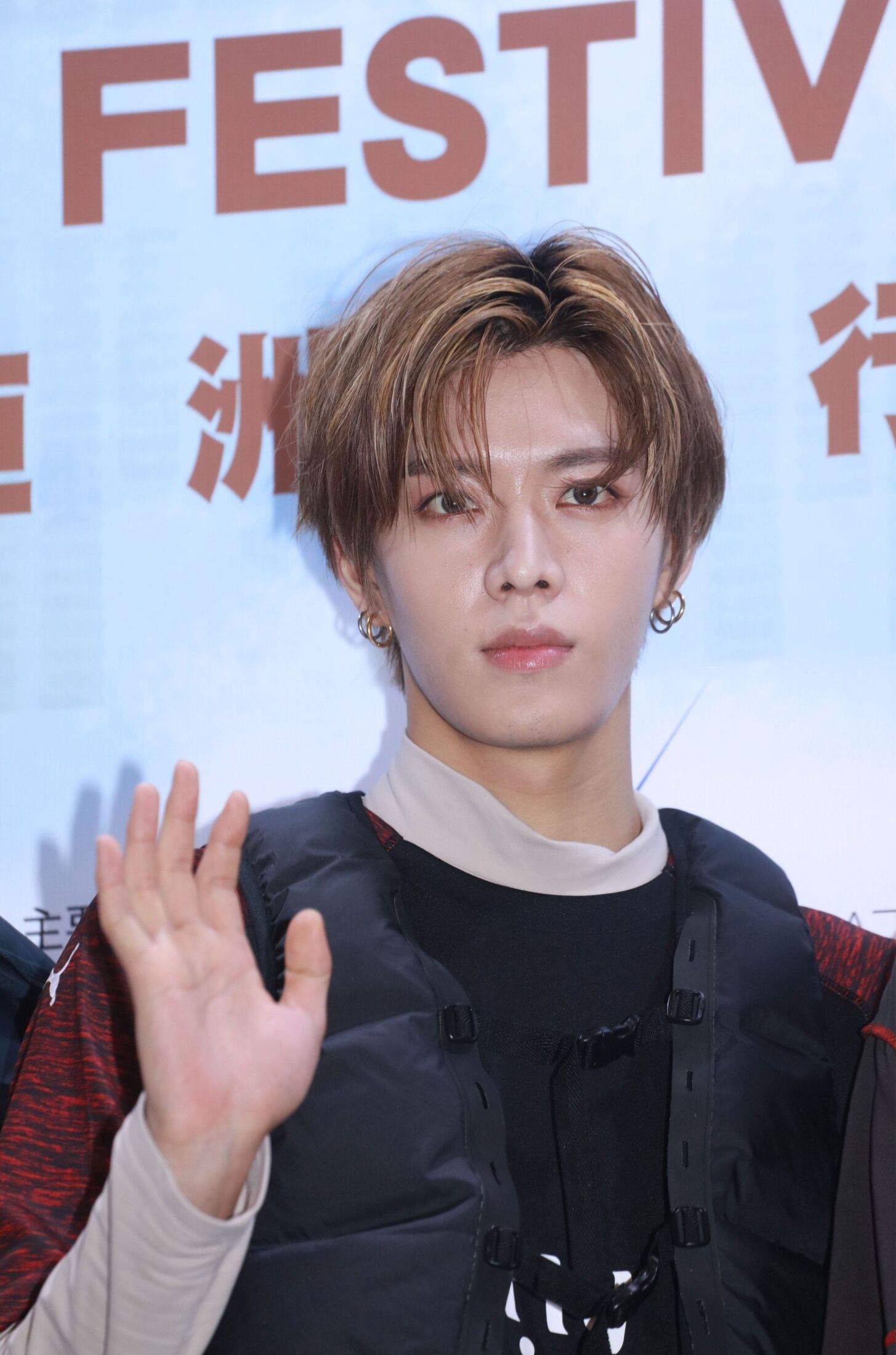 NCT127ユウタ、K-POP界のパイオニアとして輝く30歳への軌跡と韓国での評価 NCT127の日本人メンバー、ユウタ(中本悠太)の肖像。彼はK-POP界でパイオニアとして活躍している。