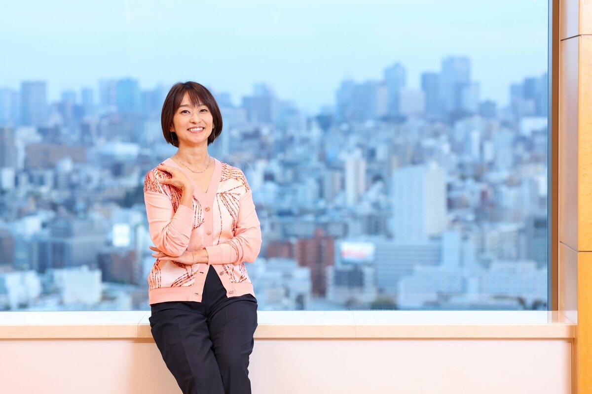 住吉美紀が語る40代の不妊治療と葛藤:キャリア、出産、そして社会の「当たり前」を問い直す フリーアナウンサー住吉美紀さんのポートレート