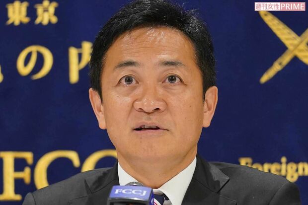 玉木雄一郎氏、支持率低下と相次ぐ批判:翻意と「手柄」アピールが招く政党不信 国民民主党の玉木雄一郎代表が演説する様子