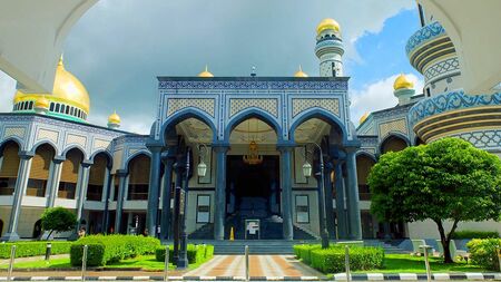 実は「週末弾丸旅」が可能なブルネイ！《破格の7つ星ホテル、ヴィラ型ジャングル体験、世界最大級の水上集落》…知られざるアジアの富裕国へ