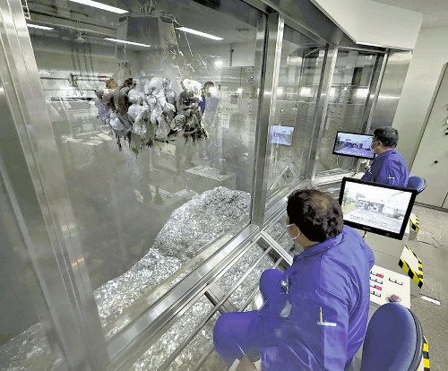 「なかなか行けない場所」ツアー人気…清掃工場の操作室・空港の制限区域・銭湯の裏側などに「発見」求め(読売新聞オンライン)