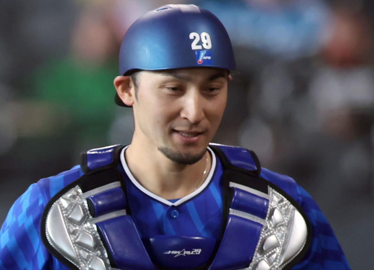 DeNA・伊藤光 海外FA権行使へ 国内視野に12球団OK(デイリースポーツ)