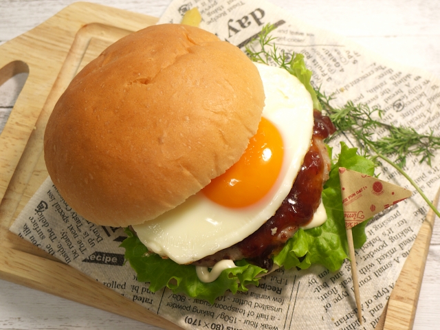 2025年の「ハンバーガー店」倒産が年間最多を更新 2,000円超の高級品と手頃な大手チェーン店の二極化が進行(東京商工リサーチ)