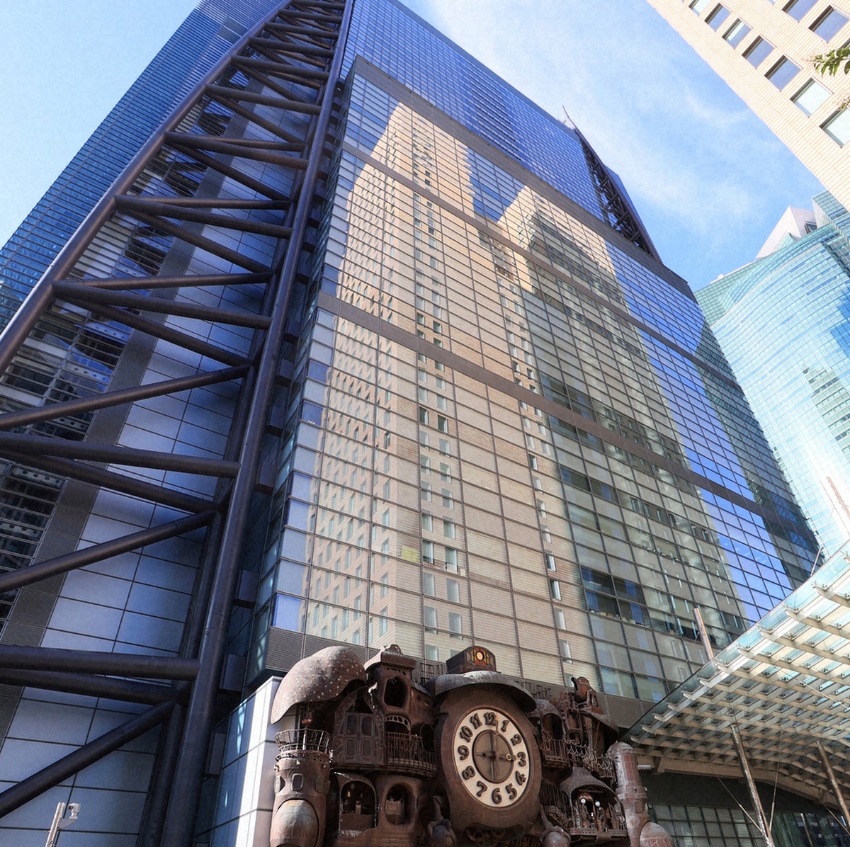 日テレ森圭介アナ 「news every.」で涙こらえ菅谷アナに呼びかけ「ゆっくり休んでください」(スポニチアネックス)