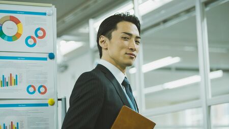 過剰な成果主義は、自分の成果だけを得られれば良いという空気を醸成し、サイコパスが暗躍する土壌を作ります