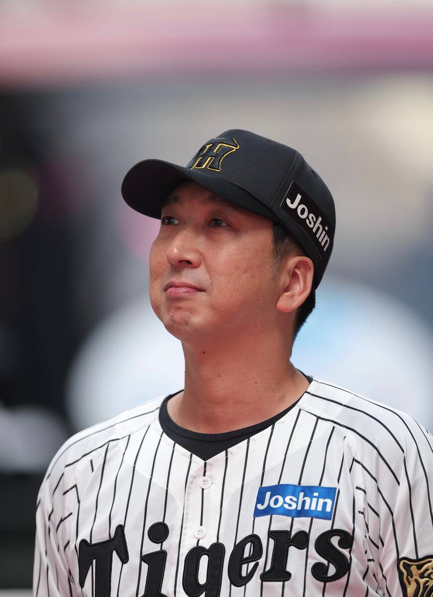 【阪神】藤川球児監督が男泣き…地元・高知で優勝記念パレードに参加「人生が明るく照らされるような」(スポーツ報知)