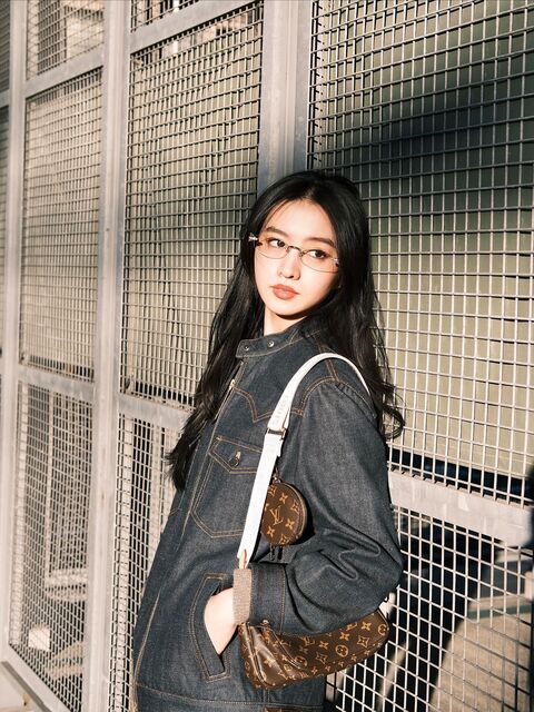 Koki,、姉・Cocomi撮影の“お散歩”ショット公開!洗練デニム×メガネコーデで魅せる Koki,、姉・Cocomi撮影の“お散歩”ショット公開!洗練デニム×メガネコーデで魅せる