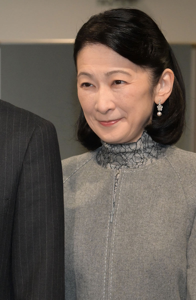 カメラに笑顔を見せる紀子さま