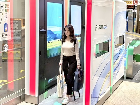 JR東日本の「顔認証改札機」は「Suica」を置き換えるのか【徹底解説】(CNET Japan)