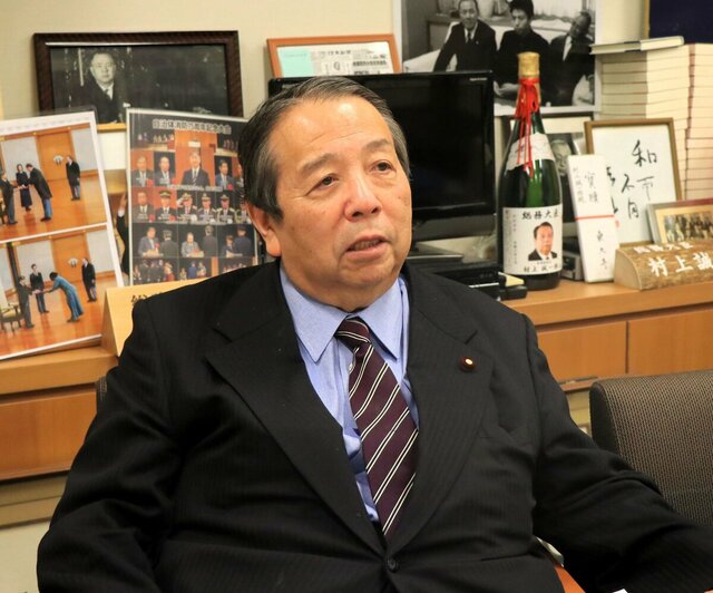 村上誠一郎前総務相、退任会見で“男泣き” 党内野党の矜持「高市政権にも言うべきことは言う」 村上誠一郎前総務相、退任会見で“男泣き” 党内野党の矜持「高市政権にも言うべきことは言う」