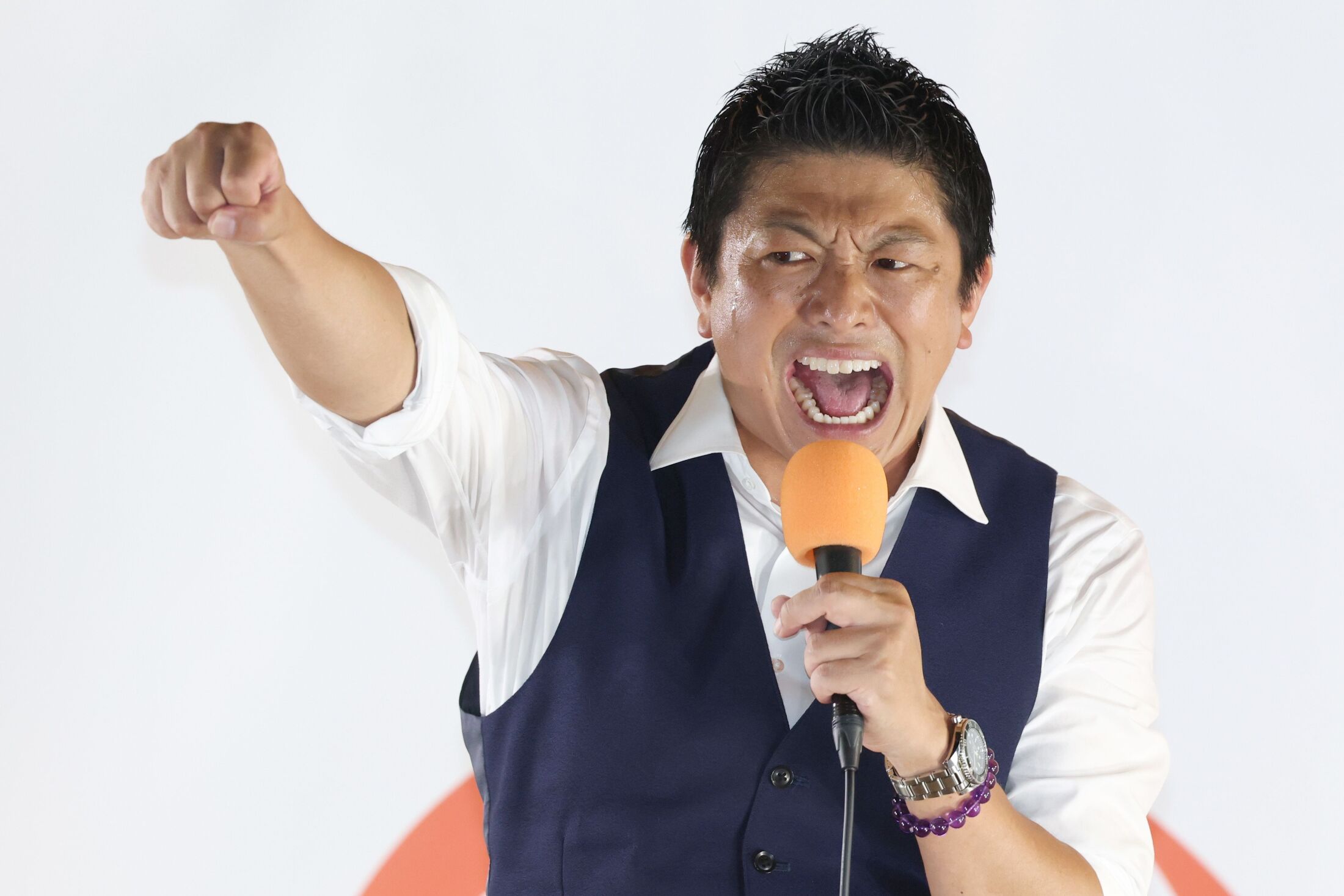 参政党の神谷宗幣代表が演説する様子