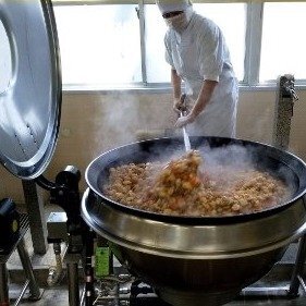学校給食に関する炎上報道のイメージ