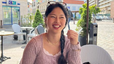 日本を訪れた日仏クォーターのアンナさん、日本での体験を語る