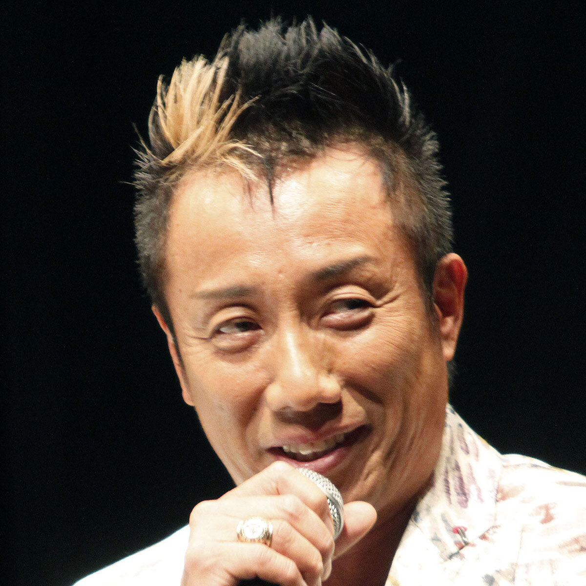 長渕剛（写真・共同通信）