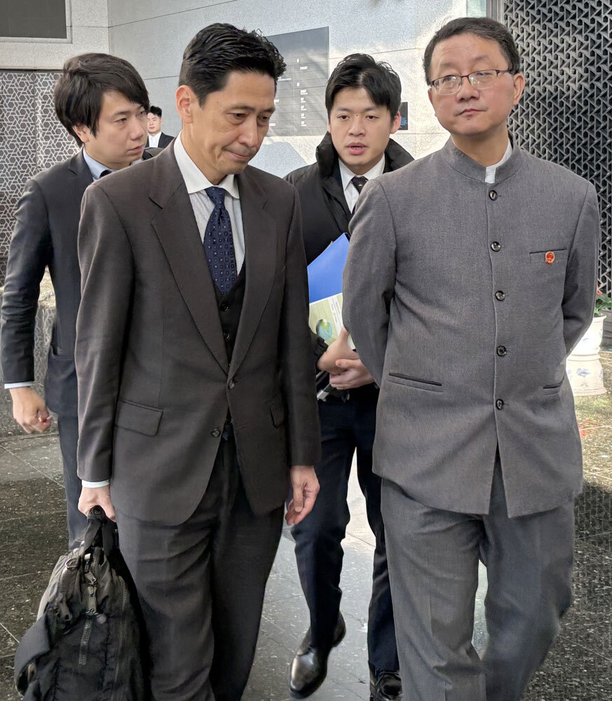 日本側が頭下げる？　　局長協議で中国撮影の動画拡散（時事通信） - Yahoo!ニュース