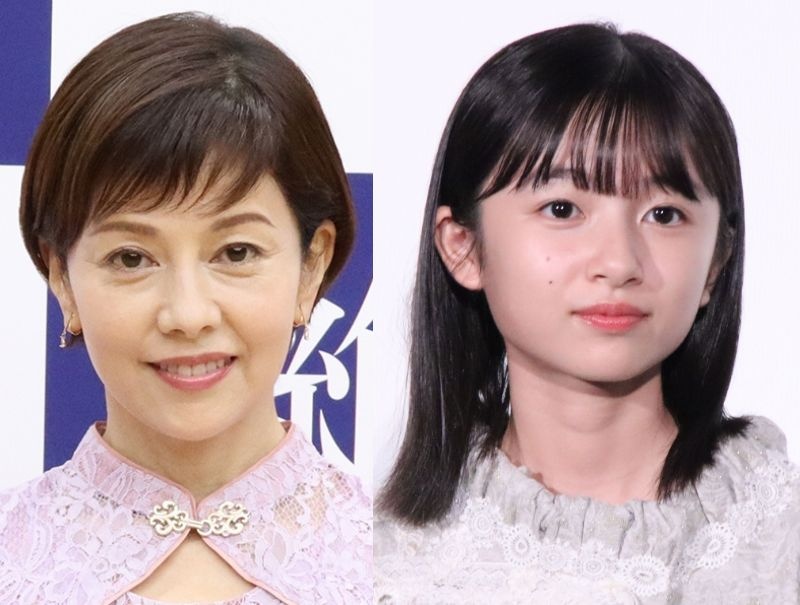 沢口靖子と白山乃愛がドラマ『絶対零度』撮影現場で敬礼するオフショット