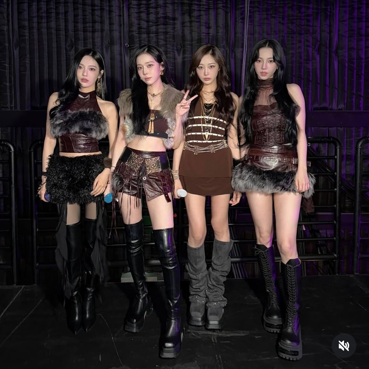 《反対署名は5万件超え》紅白初出場のaespaメンバーの“きのこ雲ランプ”投稿が波紋…NHKは「原爆被害を軽視する意図はなかったことを確認」（女性自身） - Yahoo!ニュース