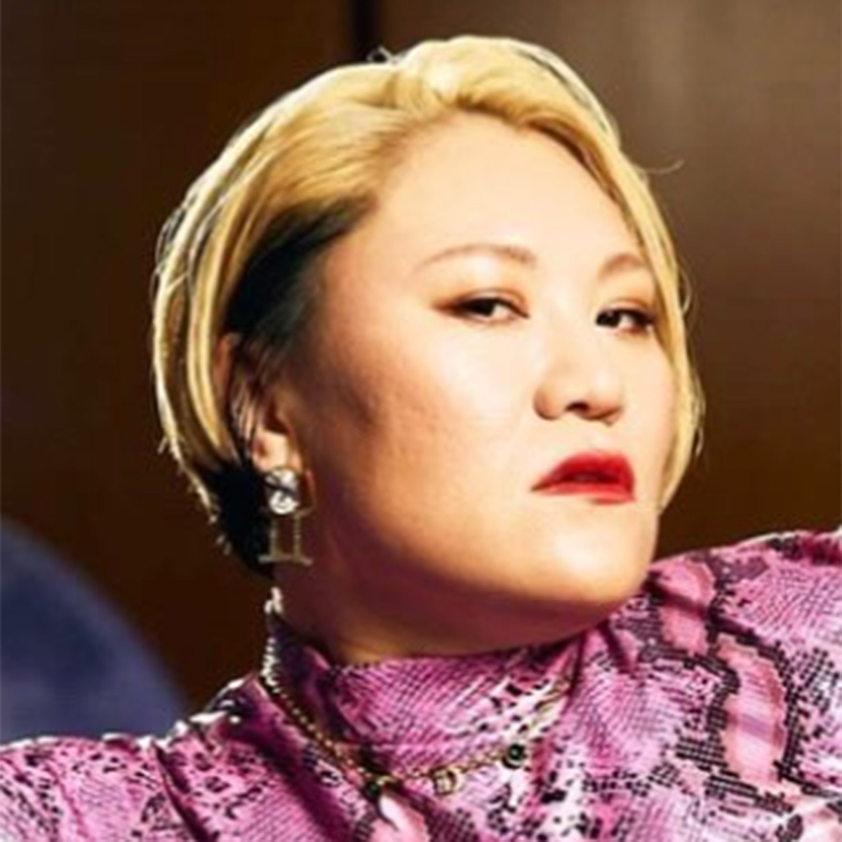 お笑いコンビ・フォーリンラブのバービー氏