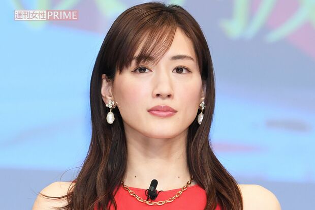 第76回NHK紅白歌合戦での役割が注目される女優の綾瀬はるか